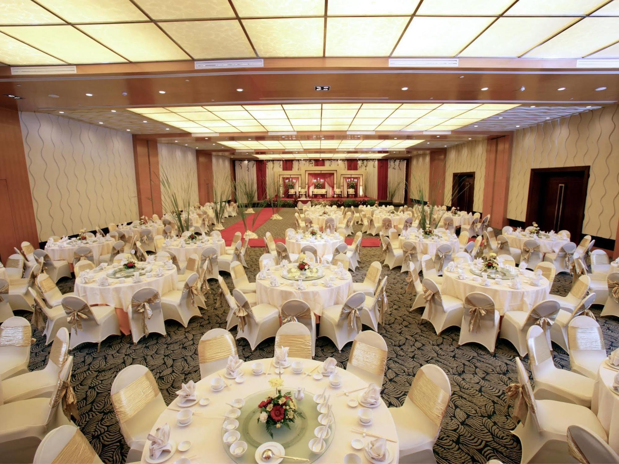 Hotel Le Grandeur Mangga Dua Dżakarta Zewnętrze zdjęcie